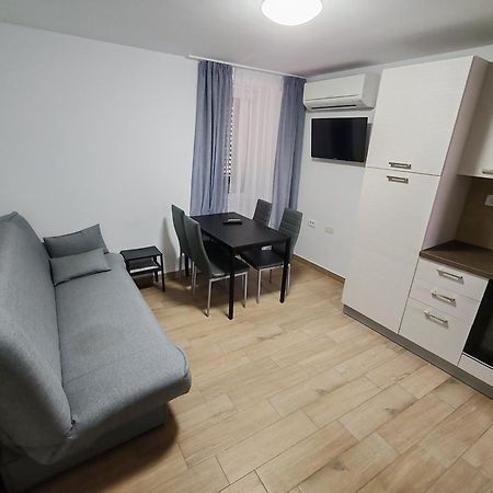 Apartments Lina Koper Buitenkant foto